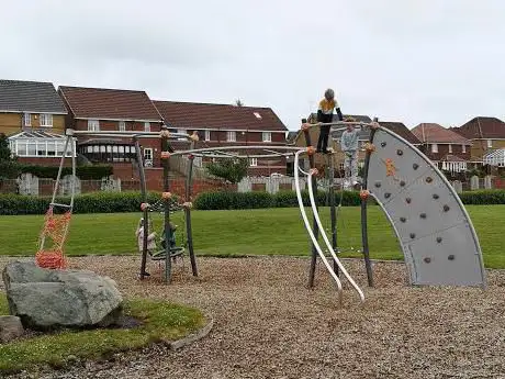 Photo de Playground Mossneuk Rd