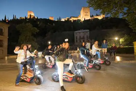 Photo de Granada alternativa Tours