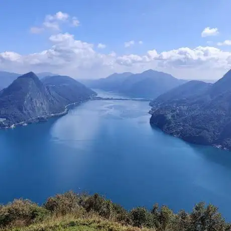 Photo de Punto panoramico monte Brè