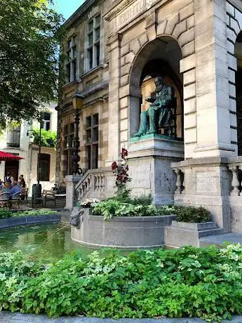 Photo de Statue Hendrik Conscience par le sculpteur Fr Joris