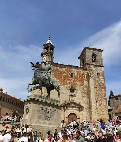 Photo de Visitas Guiadas Trujillo