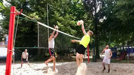 Photo de Beach Volleyball Court Petite Suisse