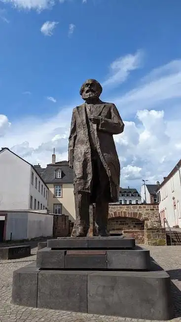 Karl-Marx-Statue