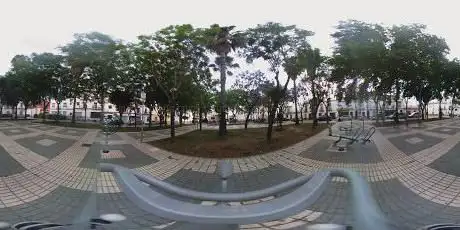 Photo de Plaza del pintor Juan Troncoso