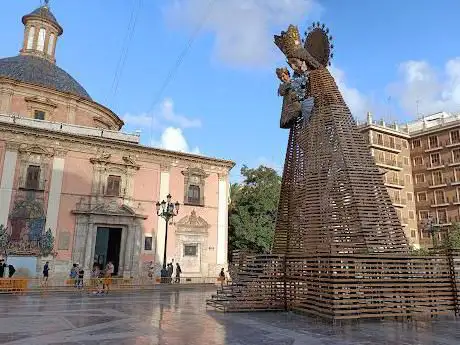Photo de Plaça de Sant LluÃs Bertran