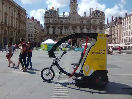 Photo de Lyon Pedicab Tours: Vélo Taxi et Visites Culturelles