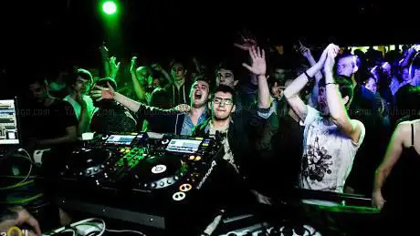 Photo de Ostra Club