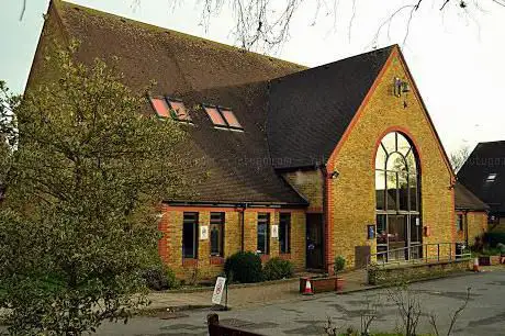 Photo de St James Church Alperton