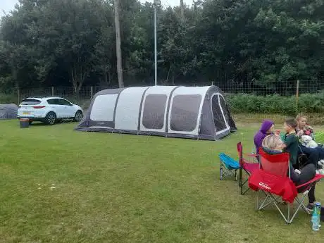 Photo de Normanby Park Cricket Club