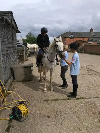 Photo de Chestnut Farm Stables