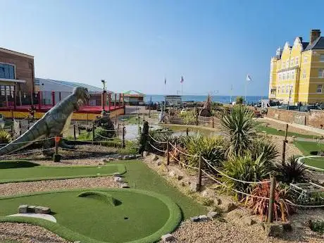 Photo de Jurassic Beach Adventure Golf