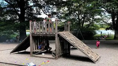 Spielplatz beim Katzensee