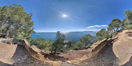 Terrasse de la pointe du Bau rouge