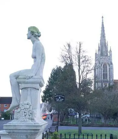 Photo de Memorial to Charles Frohman