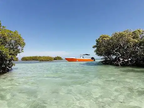 Photo de La Flotte - Pôle nautique Excursion en mer Guadeloupe