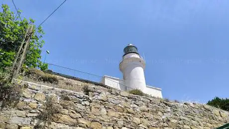 Photo de Faro di Capo Verde