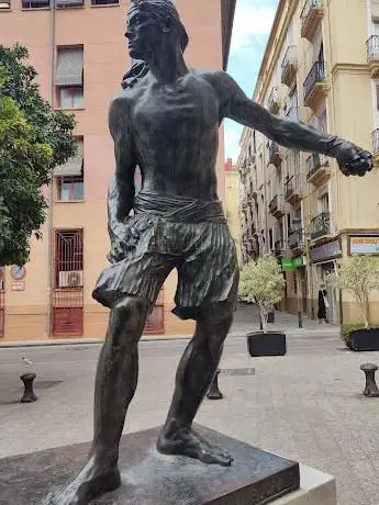 Photo de Plaça Nàpols i SicÃ­lia  10