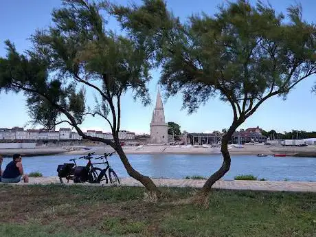 Photo de Promenade Allée des Tamaris