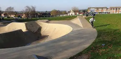 Photo de Braintree Skatepark Bowl