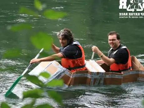 SOAP KAYAK RACE