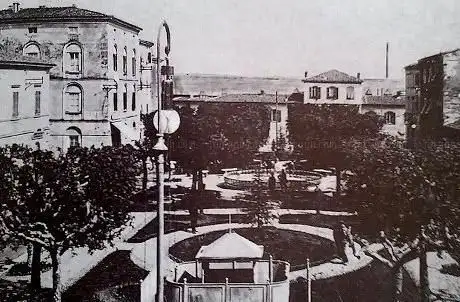 Piazza Antonio Gramsci (Piazza Vittorio Emanuele)