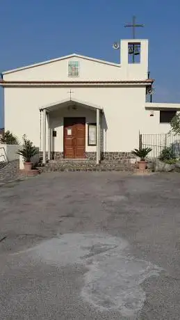Photo de Church of Saint John Baptist