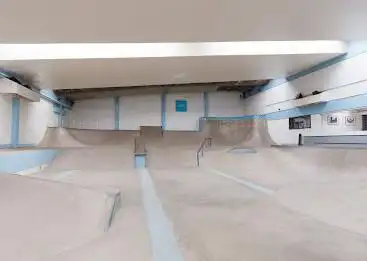 Campus Pool