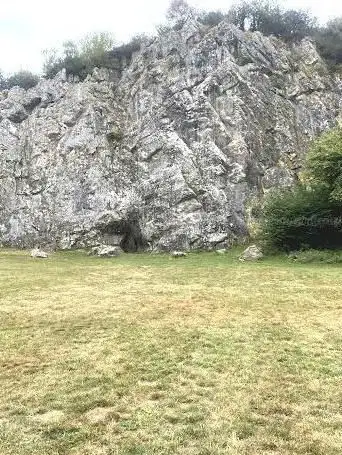 Photo de Les Grottes De Saulges