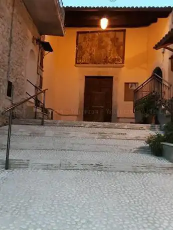 Photo de Church of St. John Baptist