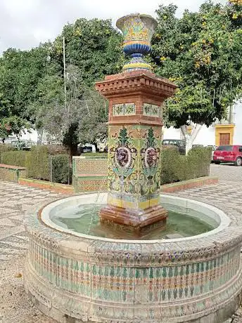 Photo de Plaza Nuestra Señora de Setefilla