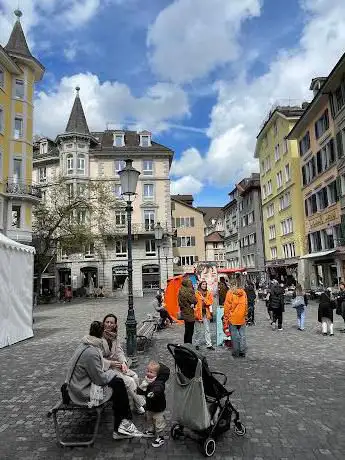 Hirschenpl.