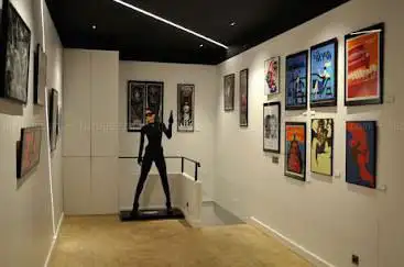 Photo de French Paper Art Gallery