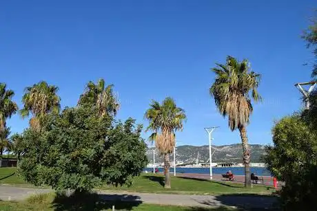 Parc De La Navale