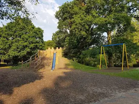 Photo de Mill Park Playground