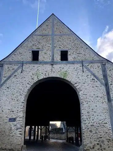 Photo de Halles de Saint-Denis-d'Anjou
