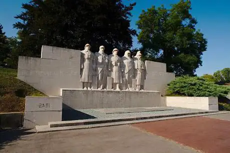 Photo de Monument aux Enfants de Verdun morts pour la France