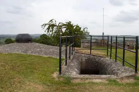 Observatoire d'artillerie de la Croix de Charneux (MN29)