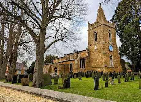 Photo de Great Bowden Parish Church: Saint Peter and Saint Paul