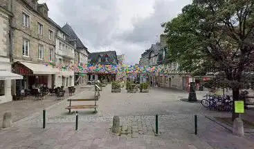 Fontaine triangulaire ou Danseuses