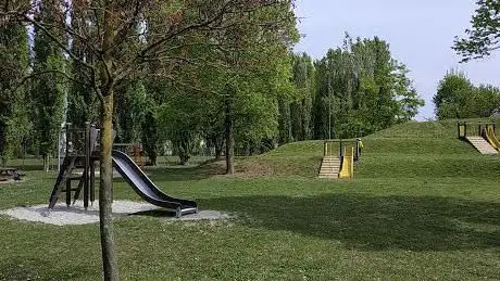 Photo de Parco pubblico