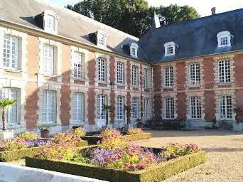 CHÂTEAU DU TRONCQ
