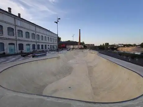 Photo de Skatepark de Châtellerault La Manu