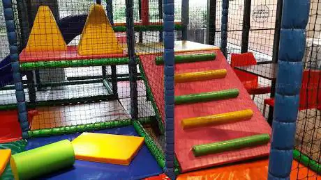 GULLI PARK THIAIS