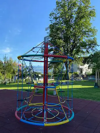 Spielplatz am Schulhaus Mitte