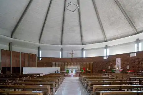 Photo de Santa Maria Nascente church