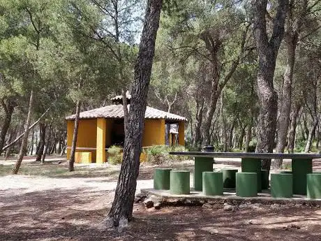 Photo de Merendero pantano de Maria Cristina