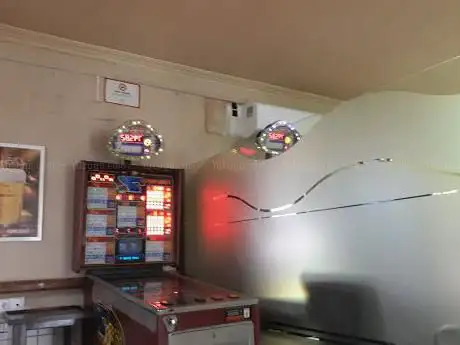 Photo de Salón de Juegos Trébol II