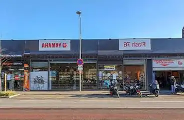 Yamaha Rent - Location Motos & Scooters - Flash 76