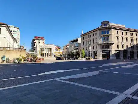 Photo de Piazza XX Settembre