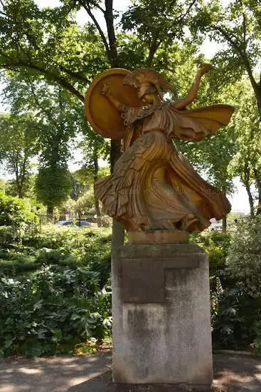 La Danse Triomphale de Pallas Athénée